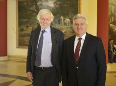 Erkki Tuomioja 002.jpg